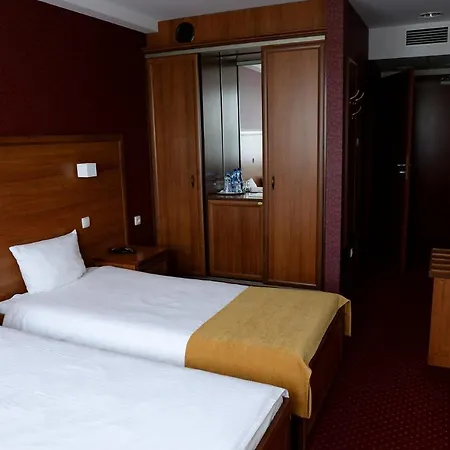 Hotel Quest - Dawniej Planeta