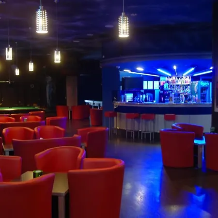 Hotel Quest - Dawniej Planeta Brzesko