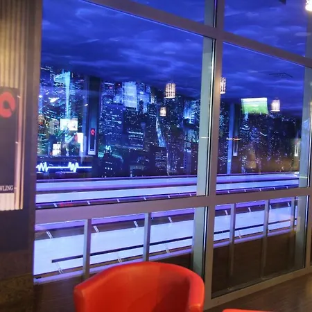 Hotel Quest - Dawniej Planeta