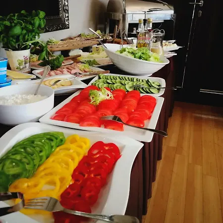 Quest - Dawniej Planeta 3* Brzesko